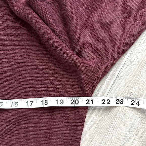 Michael Kors Burgundy Crew Neck Sweater Size Large - Picture 4 of 8